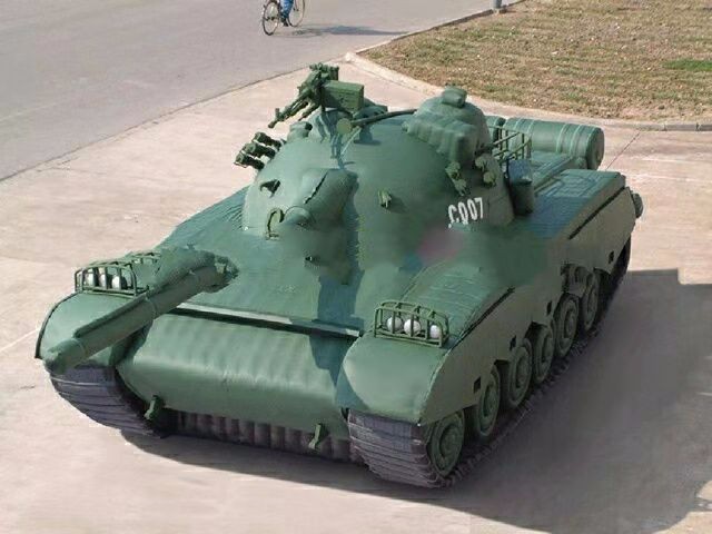 成安军用充气坦克车